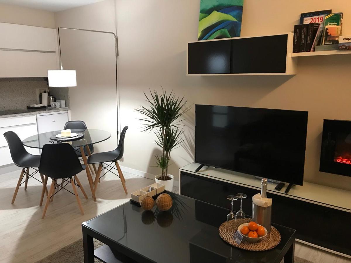 Apartment Port Bidassoa - T2 Coquet, Parking, Lit Xxl, Wifi, Pres De La Gare *