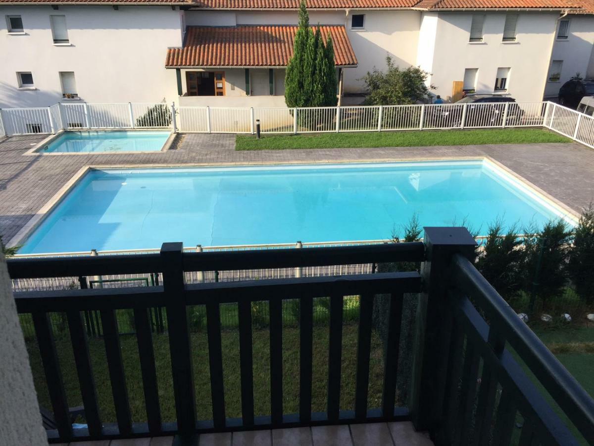 Port Bidassoa - T2 Coquet, Parking, Lit Xxl, Wifi, Pres De La Gare *